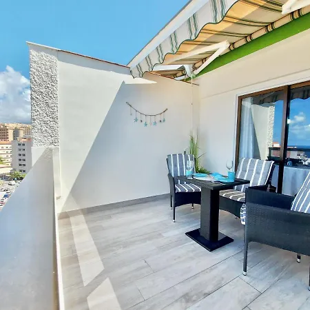 Ocean And Sky Apartment